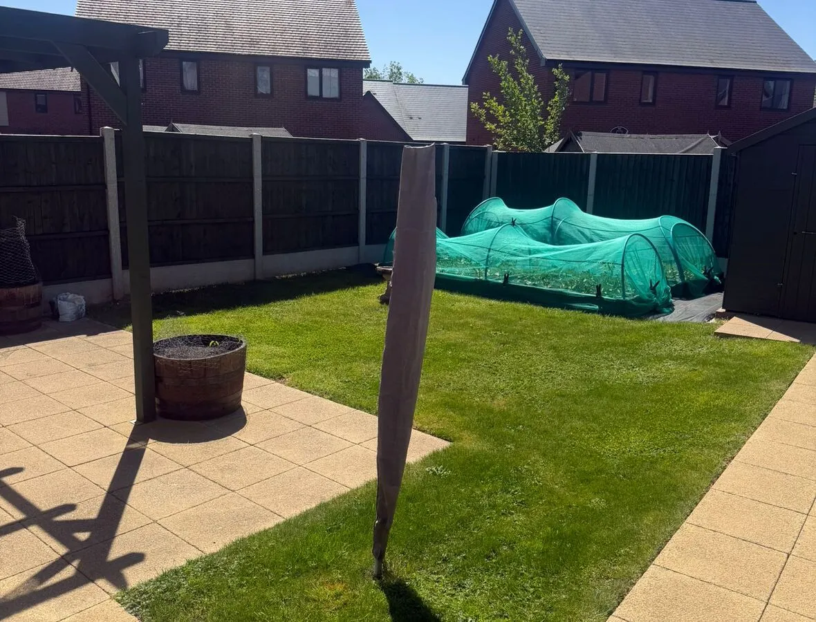 28 Danny Lee Walk Garden