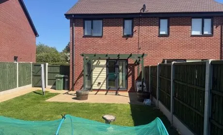28 Danny Lee Walk Garden